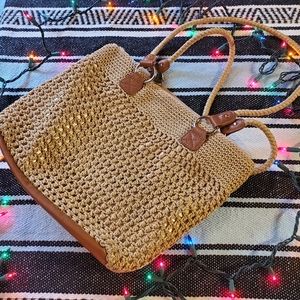 The Sak shoulder tore lovely condition line fresh and clean